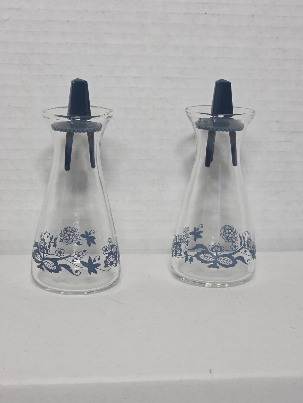 Vintage 1970's  Pyrex Old Town Blue-Blue Onion Salt & Pepper Shakers Clear Glass